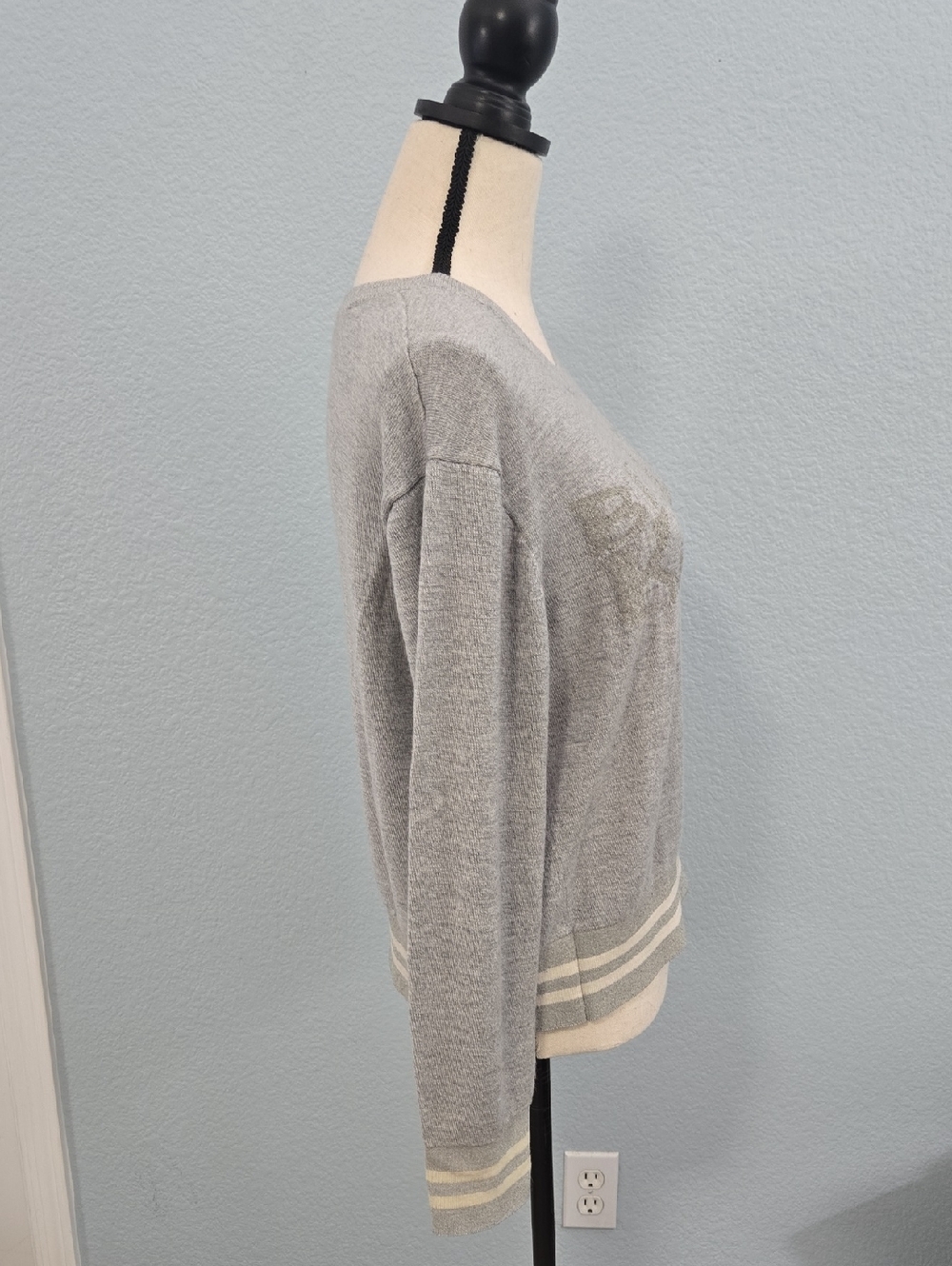 RAG & BONE Be Kind Reflective Light Gray Crewneck Sweater Striped Hem Sz MED - Picture 5 of 9